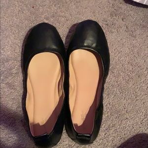 Black ballet flats